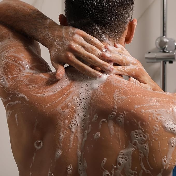 Cremo Body Wash Men, A Revitalizing Combination of Bright Mandarin, Dry Herbs and White Cedar, 16 Fl Oz