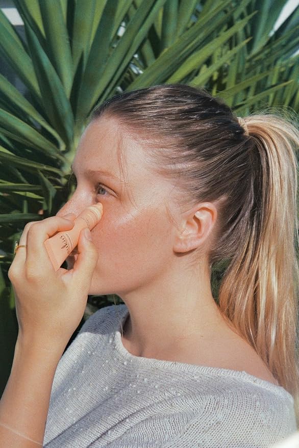 Sukin brightening illuminating eye gel